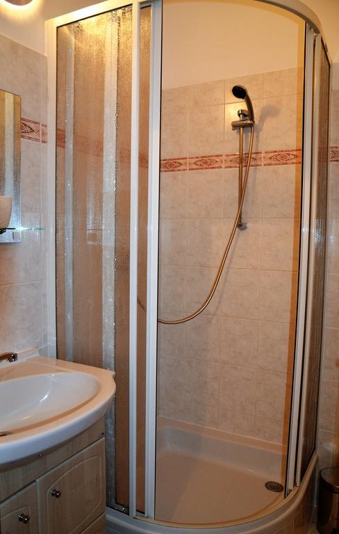 Excalibur Penzion A Restaurace Moravská Třebová Εξωτερικό φωτογραφία